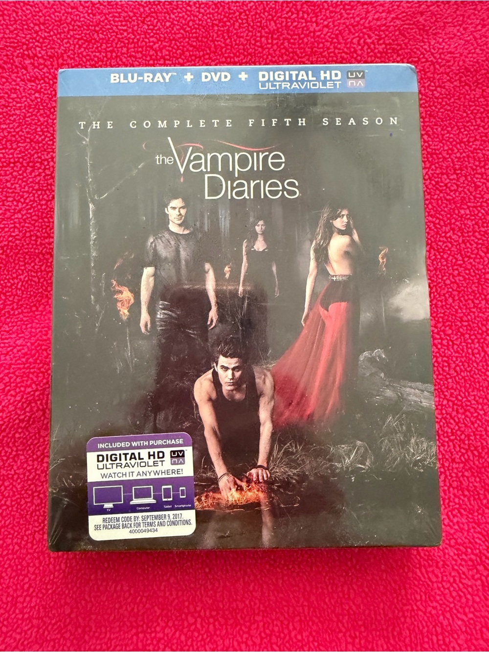 The Vampire Diaries: The Complete Fifth Season - Black/Red Blu-ray + DVD
